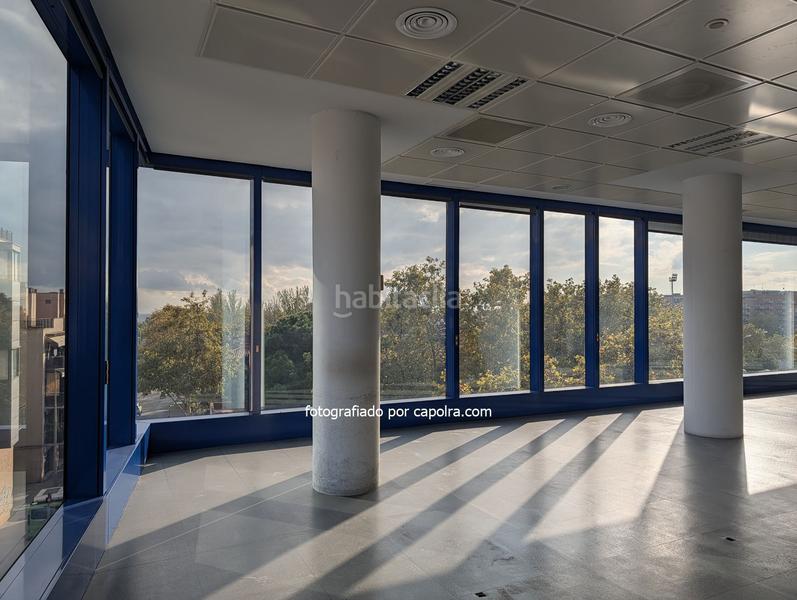 Foto b5755cb8-3efc-4d00-a6a6-5604bfe4650b. Bureau dans dels vents 9 dans Montigalà Badalona