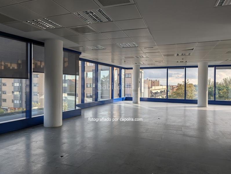 Foto b63aa6e3-52c7-4764-8106-9b5bac04cc04. Bureau dans dels vents 9 dans Montigalà Badalona