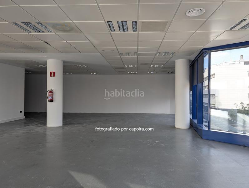 Foto ff38a3a3-292f-4a0c-b0a6-3f93beeea492. Bureau dans dels vents 9 dans Montigalà Badalona