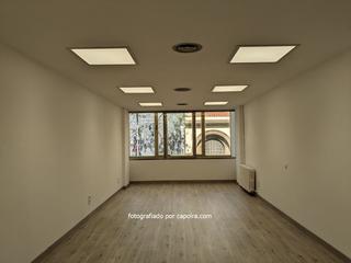 Lloguer Oficina  Travessera de gracia. Oficina en travessera de gracia completamente reformada.