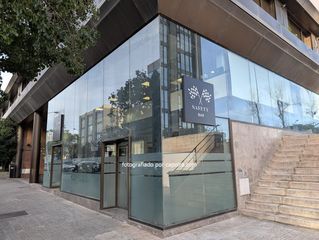 Lloguer Local Comercial a Frederic mompou 3. Local al lado de tv3 con posibilidad de plazas de garaje