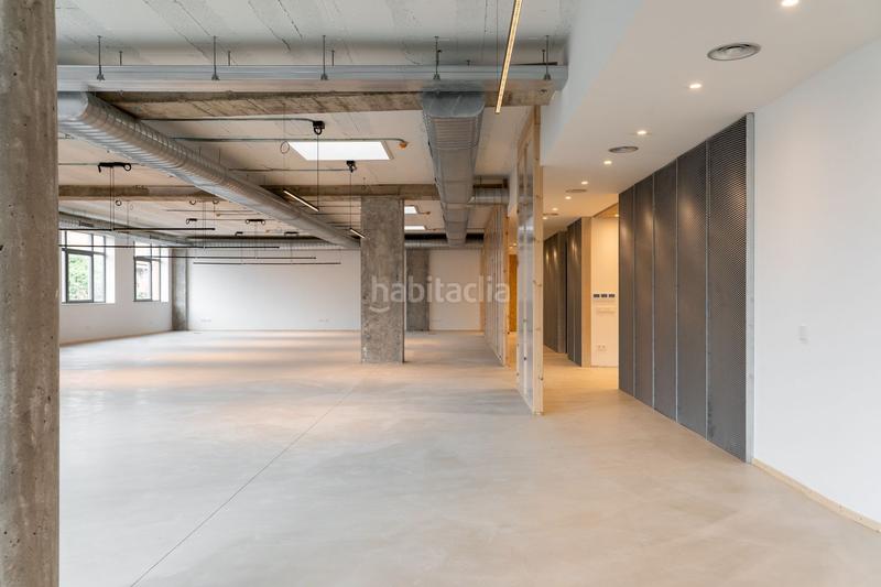 Foto db3f558a-b67b-4d26-95ad-36f7c351b366. Miete büro mit heizung in La Marina del Port Barcelona