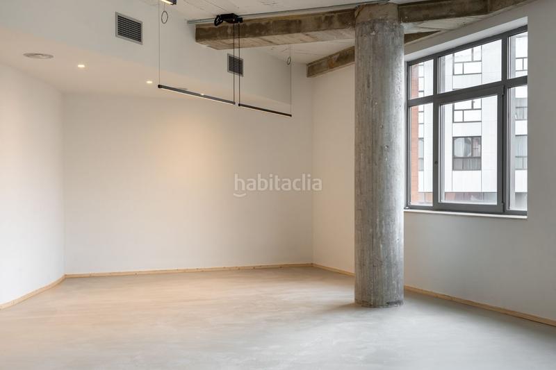 Foto f6202c2c-d20e-49fa-985d-d78b98102853. Miete büro mit heizung in La Marina del Port Barcelona