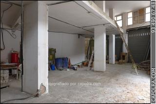Local commercial  Segre. Planta baja en venta en sant andreu palomar con fantástica facha