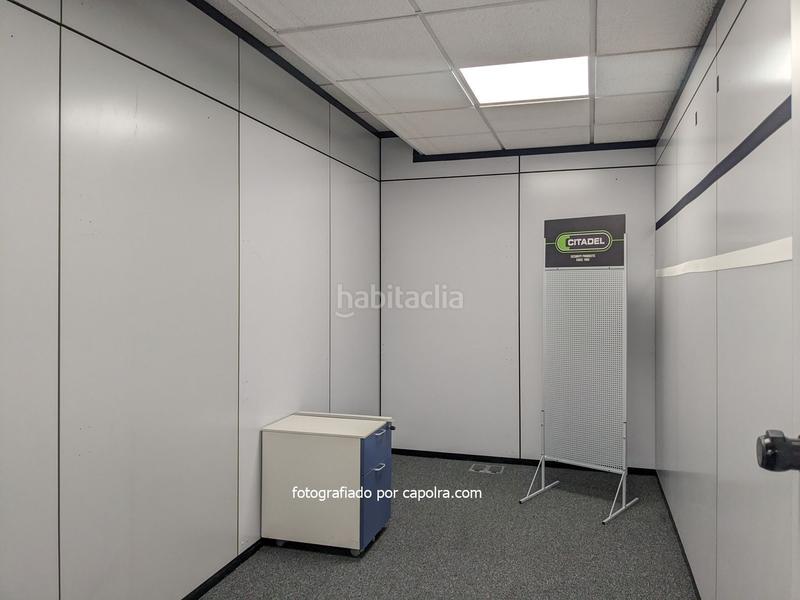 Foto 1af81e78-b309-41b3-b510-fafd231f5804. Location bureau dans frederic mompou 3 dans Centre Sant Just Desvern