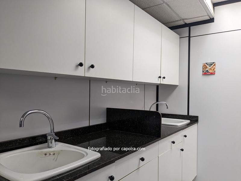 Foto 73bc42b0-a0f4-4f44-820f-2739891fdf09. Location bureau dans frederic mompou 3 dans Centre Sant Just Desvern