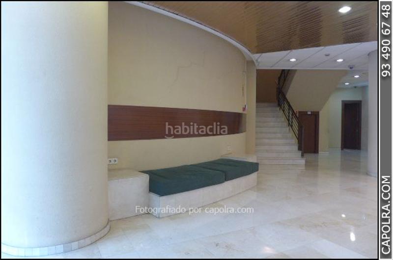 Foto 8cfc48e6-2281-4672-8398-6121bd2e252e. Location bureau dans frederic mompou 3 dans Centre Sant Just Desvern
