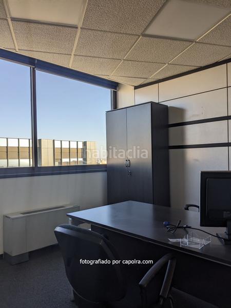 Foto 8de27c3e-7a8e-4444-8a96-031c86f4eda4. Location bureau dans frederic mompou 3 dans Centre Sant Just Desvern