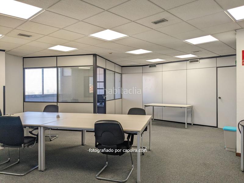 Foto e17c260a-c2ad-4a86-b575-f8ca26e989fd. Location bureau dans frederic mompou 3 dans Centre Sant Just Desvern