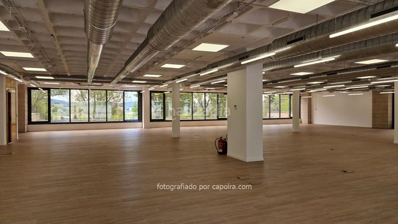 Foto f9e7effe-a374-49f8-acdc-10027409f525. Alquiler oficina en sant cugat edificio can castanyer en Sant Cugat del Vallès