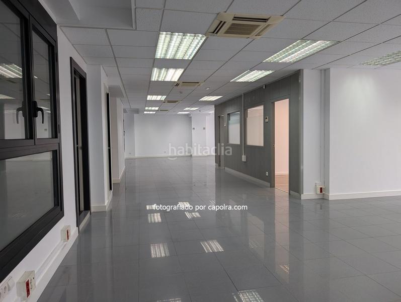 Foto 6d299d20-9d1a-4642-971a-ae0cd28576c8. Rent office space with heating in Sant Ramon - Maternitat Barcelona