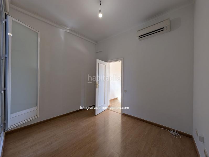 Foto c4efbef0-8628-4c22-a865-8d8047363b1d. Location bureau avec chauffage dans Dreta de l´Eixample Barcelona