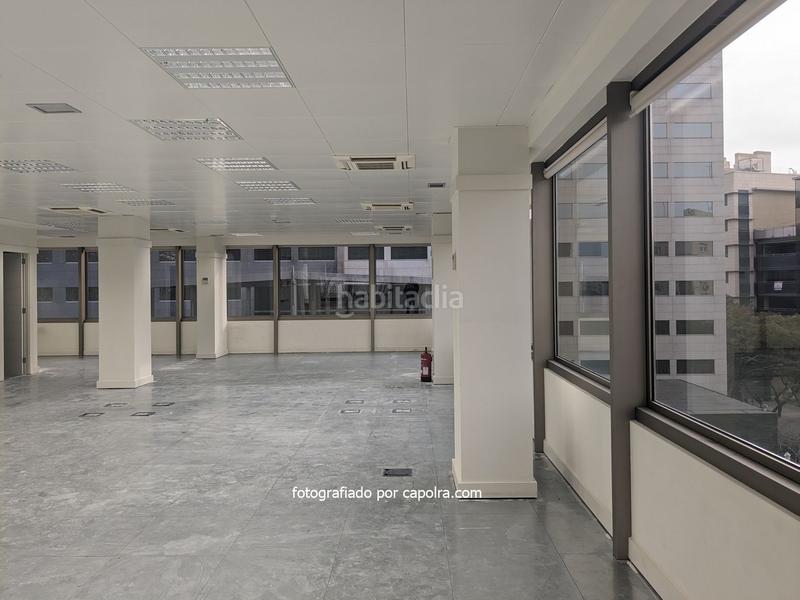 Foto df3349f7-df4d-4dd6-9dd3-33ce57f12f53. Location bureau avec chauffage dans Barri de les Corts Barcelona