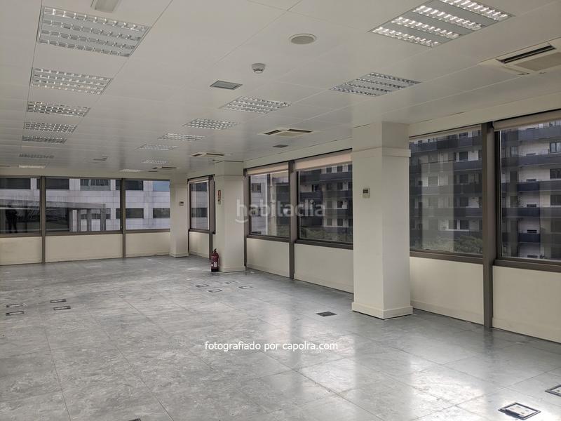 Foto 0bbfbd9f-fb02-44b2-863b-f67d0703157c. Rent office space with heating in Barri de les Corts Barcelona