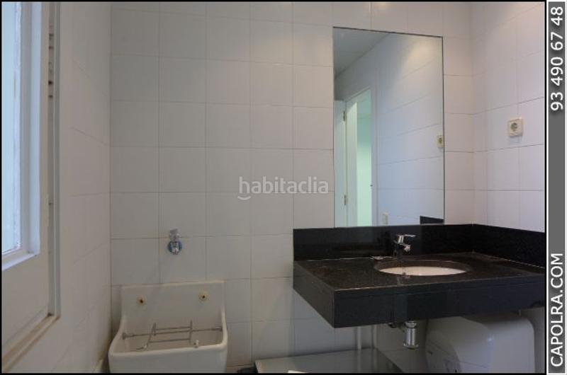 Foto 29caf889-e4bc-4d89-ad6f-324a7b17aa1e. Rent office space with heating in Dreta de l´Eixample Barcelona