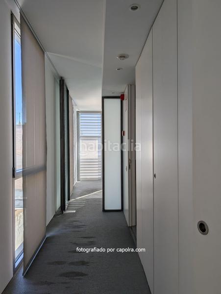 Foto 5a8d171a-49ce-44c8-b2a9-63aee0156453. Lloguer oficina a doctor carulla 40 a Tres Torres Barcelona