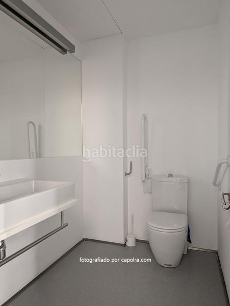 Foto a475693f-0c03-4fc5-b546-c3c6ce9d2c1d. Location bureau dans doctor carulla 40 dans Tres Torres Barcelona