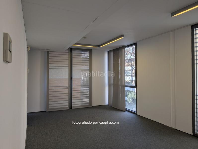 Foto afb48de7-c21c-464e-a81a-e99896bbebf7. Location bureau dans doctor carulla 40 dans Tres Torres Barcelona