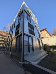 Location Édifice  Doctor carulla. Edificio de oficinas ideal para sede corporativa en zona alta