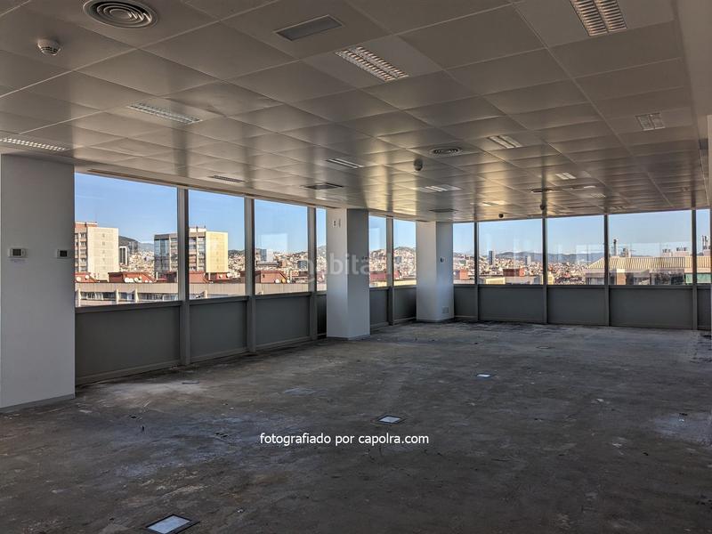 Foto 3387a75c-330d-4581-ad79-37593c2f8e20. Alquiler oficina  en alquiler en tarragonaaragó en Barcelona