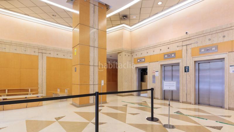 Foto 680d1de9-fd52-415b-a58e-85ac9557a2b4. Rent office space with heating in Hostafrancs Barcelona