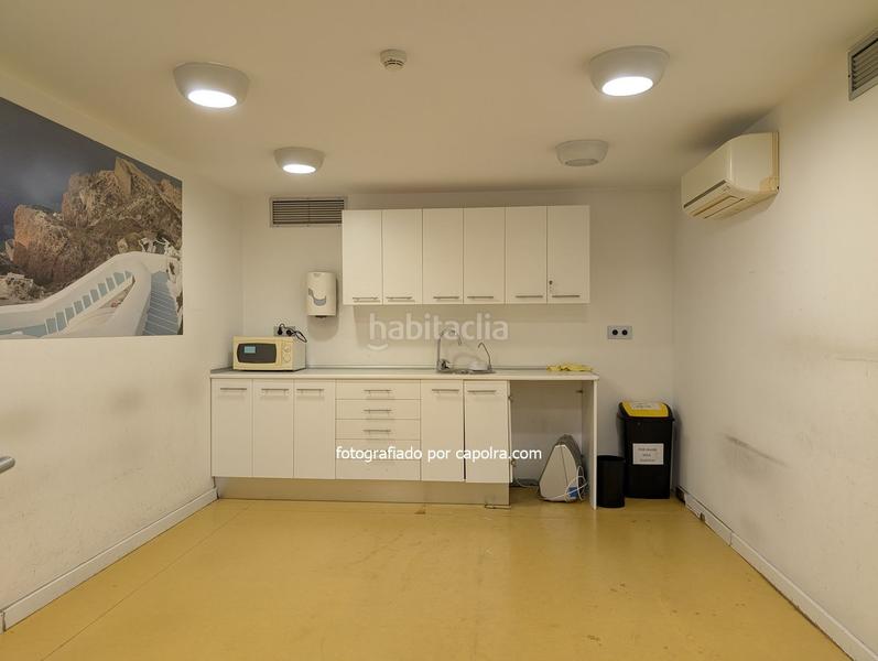 Foto daeebd69-e59d-4a72-8dc7-20562e16f426. Bureau avec chauffage dans La Nova Esquerra de l´Eixample Barcelona