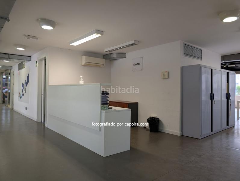 Foto e41d2f76-9713-41ad-81bd-2af8e09045b5. Bureau avec chauffage dans La Nova Esquerra de l´Eixample Barcelona
