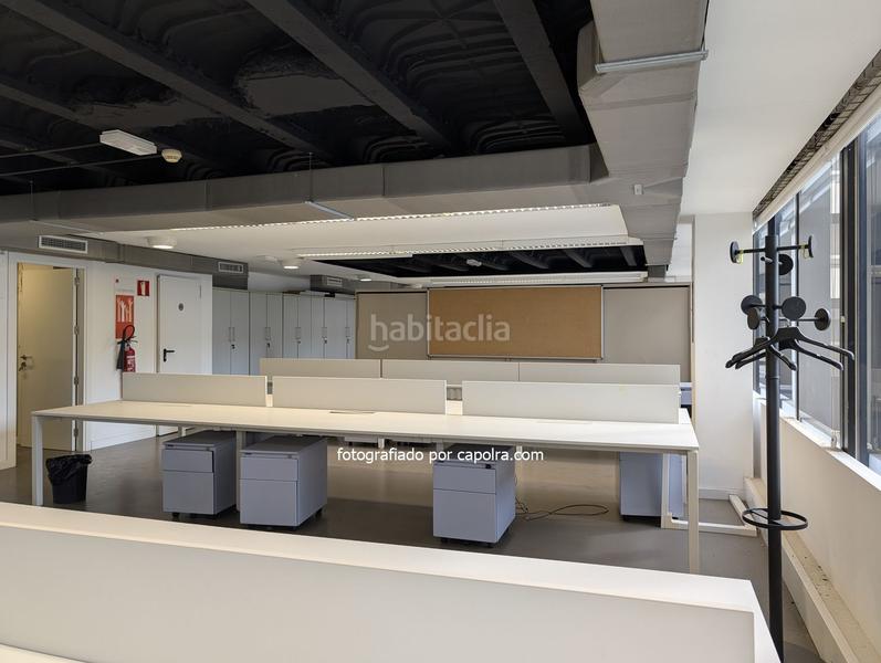 Foto f48ba3d5-b7a9-4d1c-81f0-0b6c29bb4be6. Bureau avec chauffage dans La Nova Esquerra de l´Eixample Barcelona