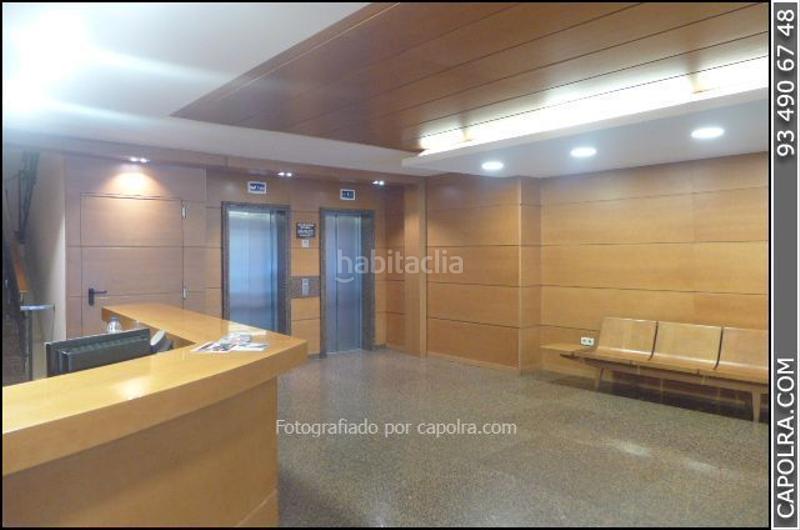 Foto dcf86a86-0839-4ff7-be2a-4640087c6f70. Oficina  en venta en inmejorable ubicación en Barcelona