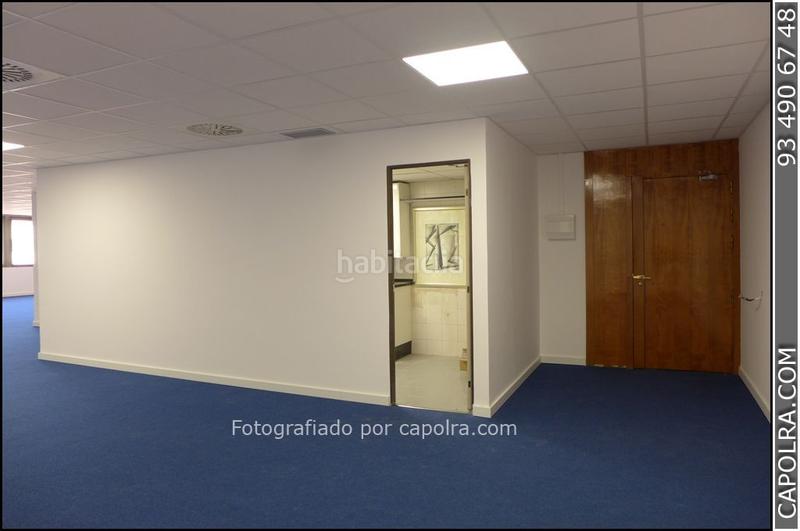Foto 2521a8d8-99d3-46d3-9f9e-fa6087e2cf82. Oficina amb calefacció a Sant Gervasi - Galvany Barcelona