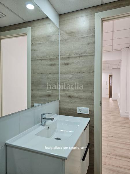 Foto 1f73d10d-1f1d-4424-91a8-b7c651fde644. Oficina a Putget - Farró Barcelona