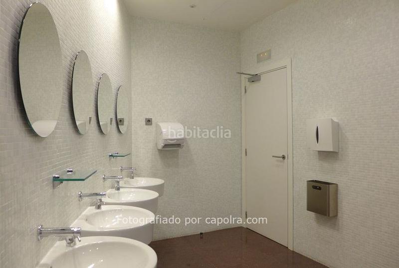 Foto 06f198a4-3447-4ab2-adb6-fd6df88363d8. Lloguer oficina amb calefacció a Santa Eulàlia Hospitalet de Llobregat (L´)