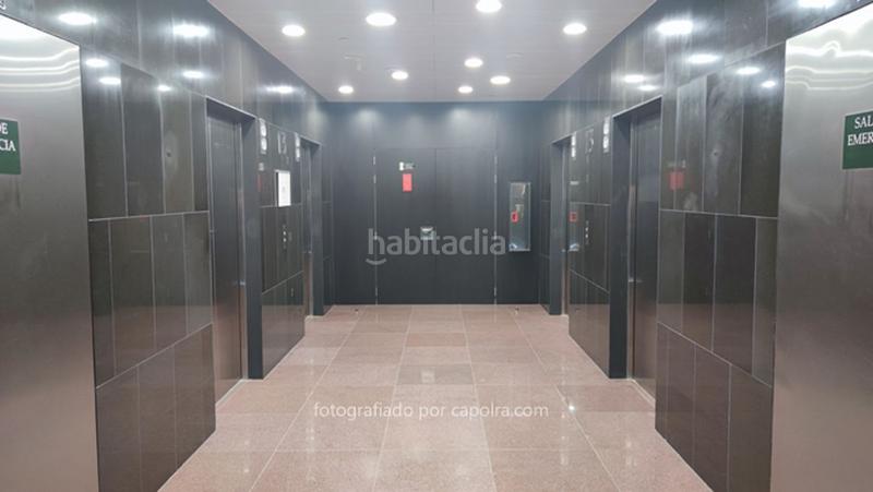 Foto b70cb3e8-f5ca-4f51-bc7c-bb26d74f2cbe. Location bureau avec chauffage dans Santa Eulàlia Hospitalet de Llobregat (L´)