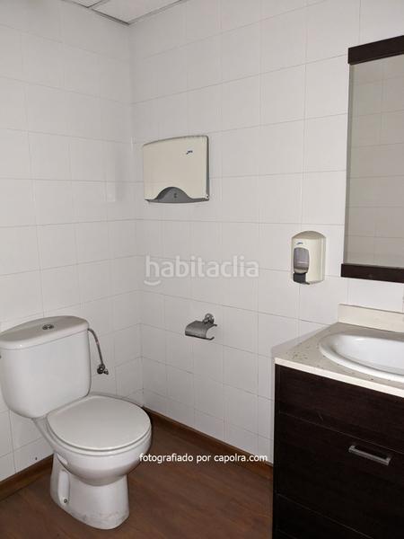 Foto 25fd648f-8bbf-4ecc-892c-09880de6107e. Office space in dos de maig 292 in El Camp de l´Arpa del Clot Barcelona