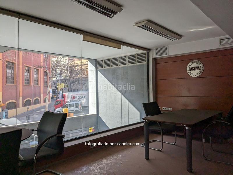 Foto 7813387e-8fd2-45f6-87b0-32716d12c569. Office space in dos de maig 292 in El Camp de l´Arpa del Clot Barcelona