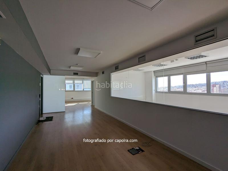 Foto 086b260c-5e76-457c-b009-942e43253148. Affitto ufficio con riscaldamento in La Sagrera Barcelona