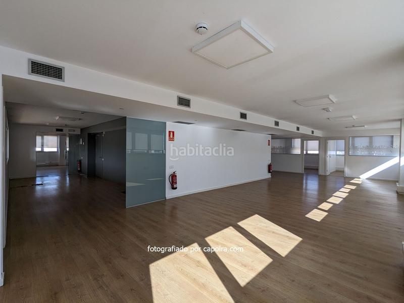 Foto 2d68e1a1-2a1c-4726-a876-f90ddc2d21bb. Affitto ufficio con riscaldamento in La Sagrera Barcelona