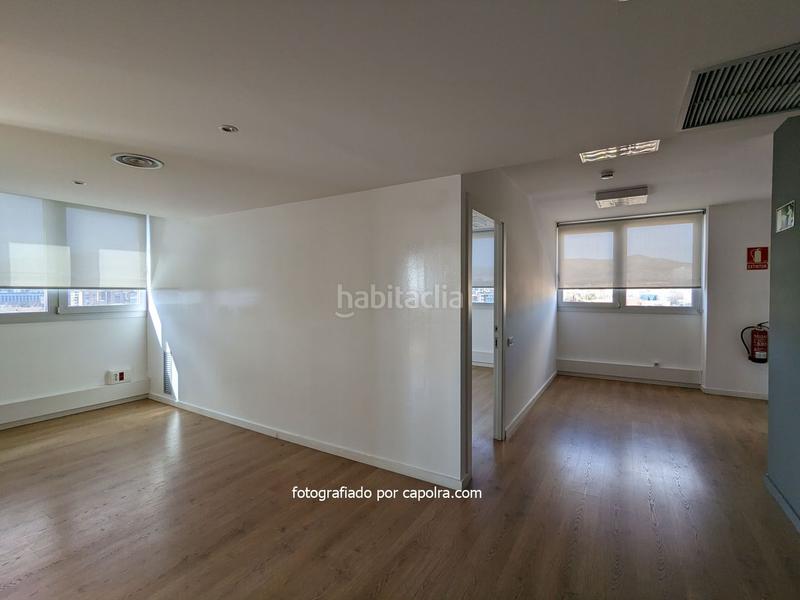 Foto 547900db-9152-4ed4-955d-137cdc739ff0. Affitto ufficio con riscaldamento in La Sagrera Barcelona