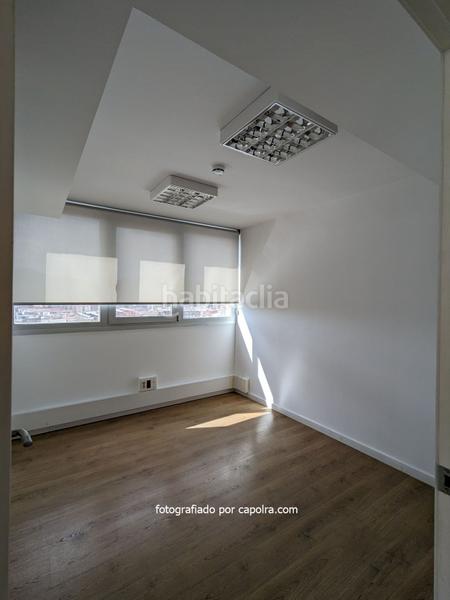 Foto 62f7bbd0-e745-4b5c-a2cb-936fc565e4a3. Affitto ufficio con riscaldamento in La Sagrera Barcelona