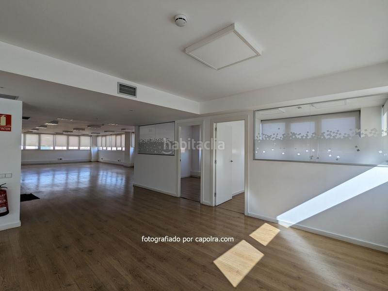 Foto f3ee5d97-c4fd-43ac-94df-42a2ca8cc383. Affitto ufficio con riscaldamento in La Sagrera Barcelona