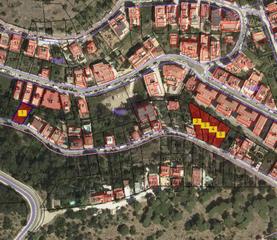 Terreny residencial a Canoves 42. Solar en venta en barcelona calle canoves 40424684