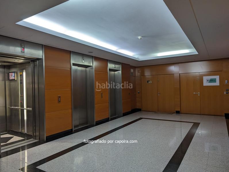 Foto 0b7f2e27-e0f6-482d-8ea9-0679f74d3efd. Bureau dans dels vents 9 dans Montigalà Badalona