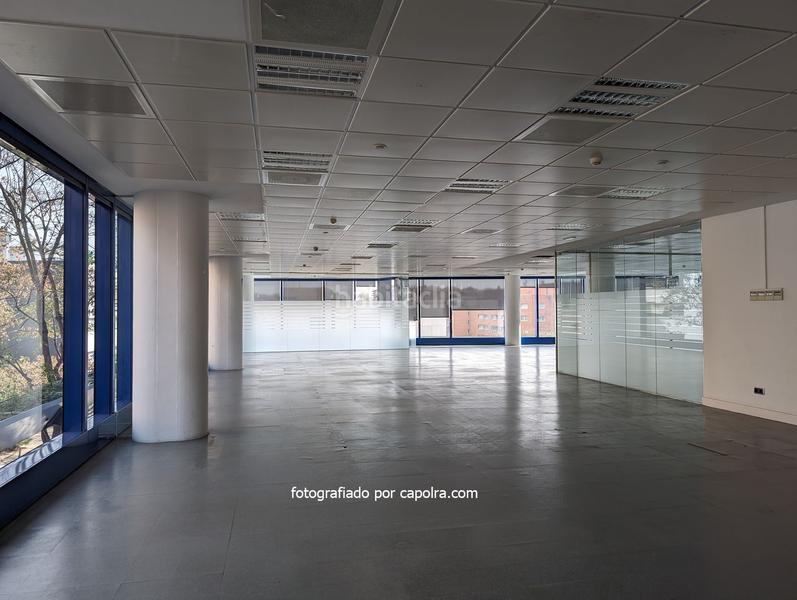 Foto a1b3cf26-bc54-4ced-a25e-335c34bcbe69. Bureau dans dels vents 9 dans Montigalà Badalona