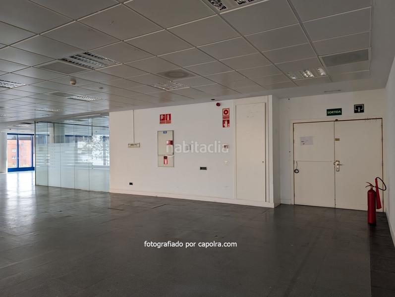 Foto bc02a02b-d807-46b6-a6f7-35ebb1bcac39. Bureau dans dels vents 9 dans Montigalà Badalona