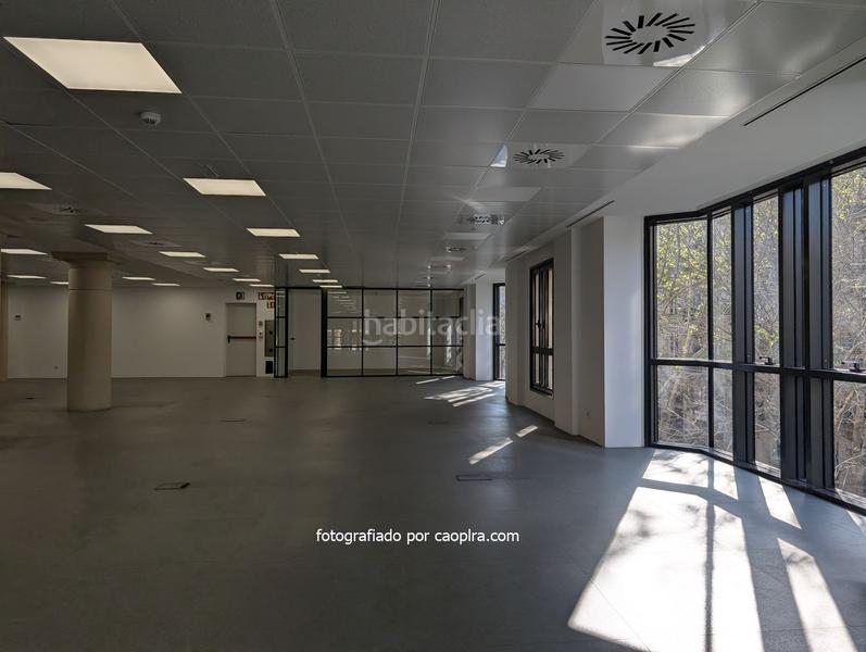 Foto 4be6af4a-449a-4cac-90fb-463b9a19296f. Rent office space with heating in Fort Pienc Barcelona
