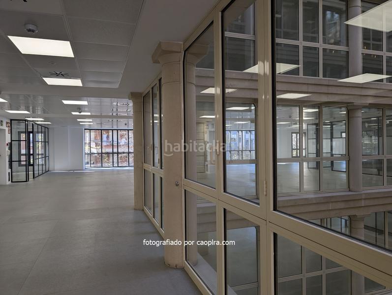 Foto 813bcd3c-0dd6-4361-9336-736af02368ff. Rent office space with heating in Fort Pienc Barcelona