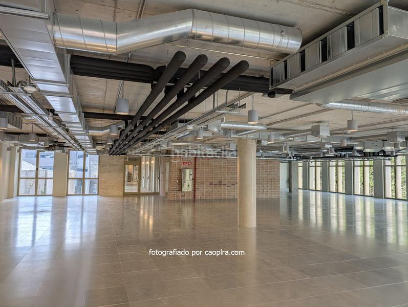 Foto 43c198a7-7512-4f5e-9911-73d53307a5db. Alquiler oficina nuevo edificio de oficinas en el 22 en Barcelona