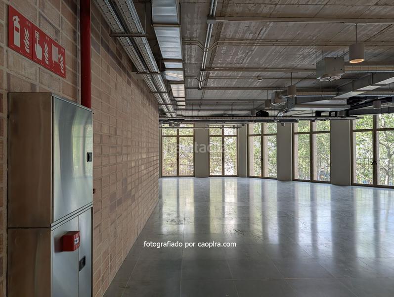 Foto c3d2fd11-38ea-4c17-96f2-96a0a9f67a34. Alquiler oficina nuevo edificio de oficinas en el 22 en Barcelona