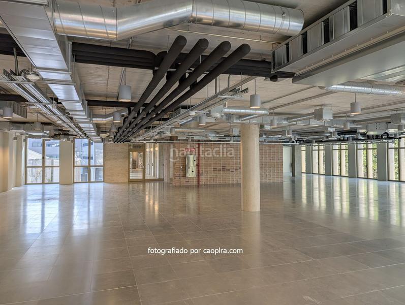 Foto 8779dfec-9f23-4558-9482-8b009065c3b1. Miete büro mit heizung in Poblenou Barcelona