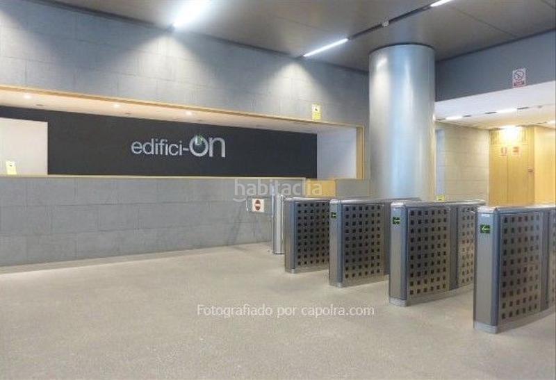 Foto f15d8ed8-a5da-411b-bd9b-a2ba6e48393d. Location bureau avec chauffage dans Diagonal Mar i el Front Marítim del Poblenou Barcelona